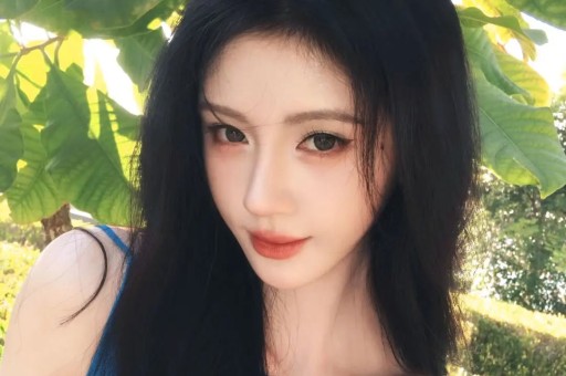 百万网红直播号称纯牛肉售卖合成肉卷 承诺假一赔万 被起诉称赔偿过高 最终双方同意调解