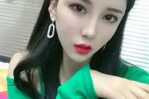 李晨怒斥前女友出轨明星们且爱且珍惜