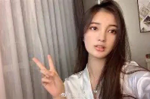 曝某知名女演员婚内出轨拍戏时与剧组男星乱搞被前夫当场抓包