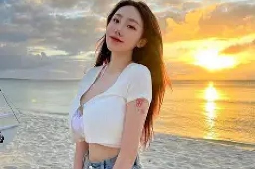 网红在贫困山区假慈善：直播虚火烧伪善原形